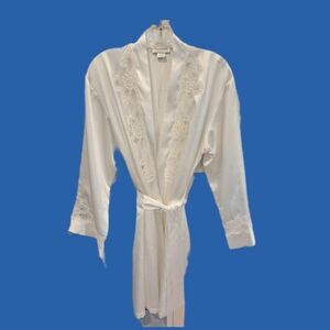 Jones New York Lace Cut Out Satin Robe White L/XL Dressing Gown Bridal Honeymoon